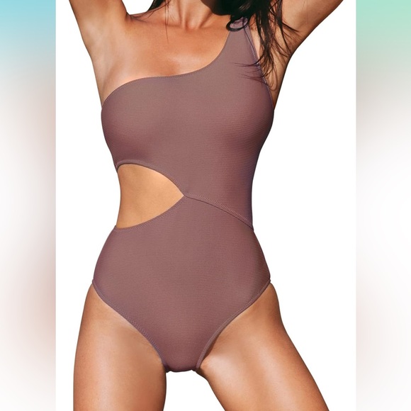 Cupshe Other - Cupshe ribbed one piece bathing suit